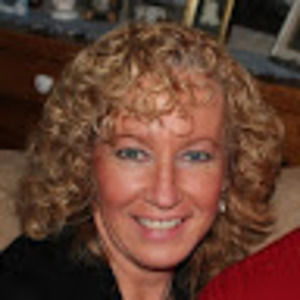 Meet your Posher, Lois